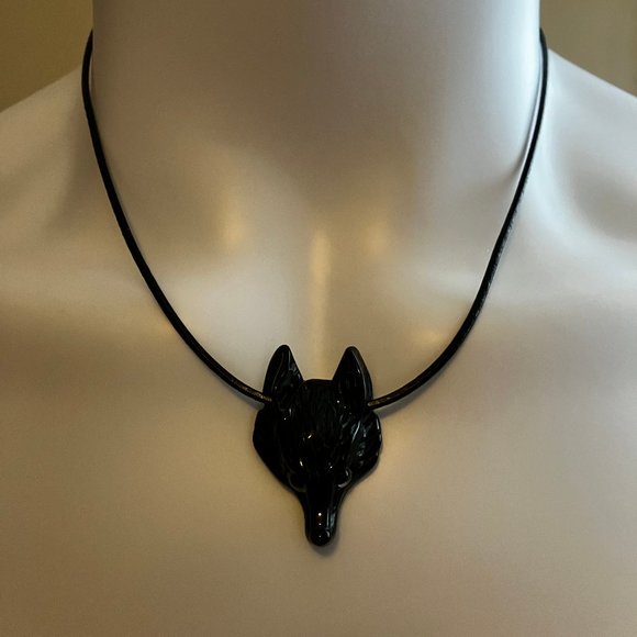 NEW Wolf Black Obsidian Gemstone hand carved Wolf Head Choker Genuine Leather - Picture 3 of 12
